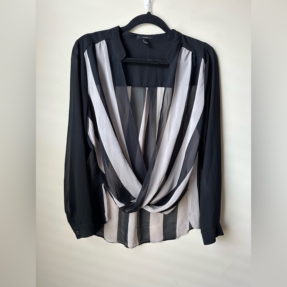 Forever 21 Wrap Hilo Open Front Blouse Women’s Size Large